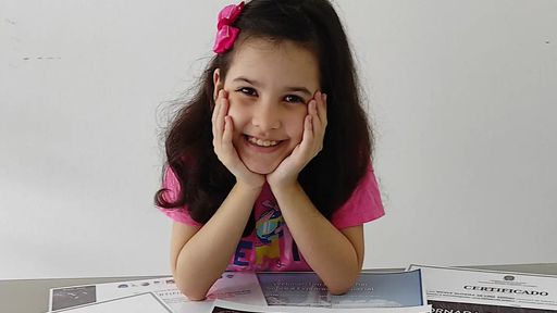 Aos 8 anos, "Nicolinha" se torna a astrônoma mais jovem do mundo