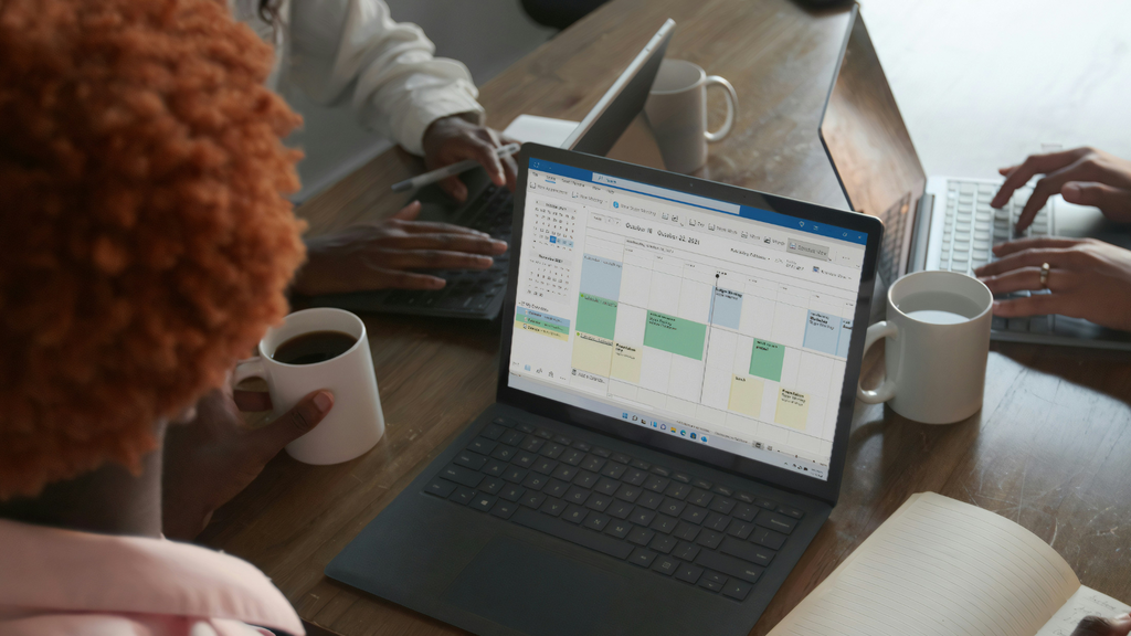 pessoa usando o excel