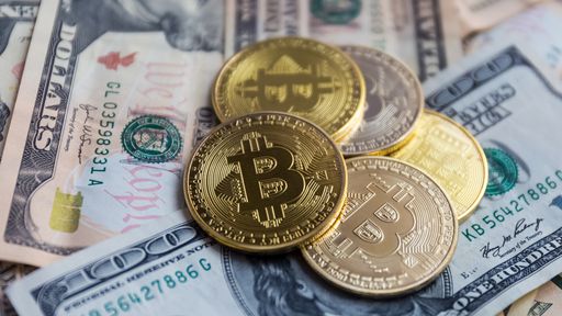 El Salvador é primeiro país a adotar Bitcoin como moeda legal