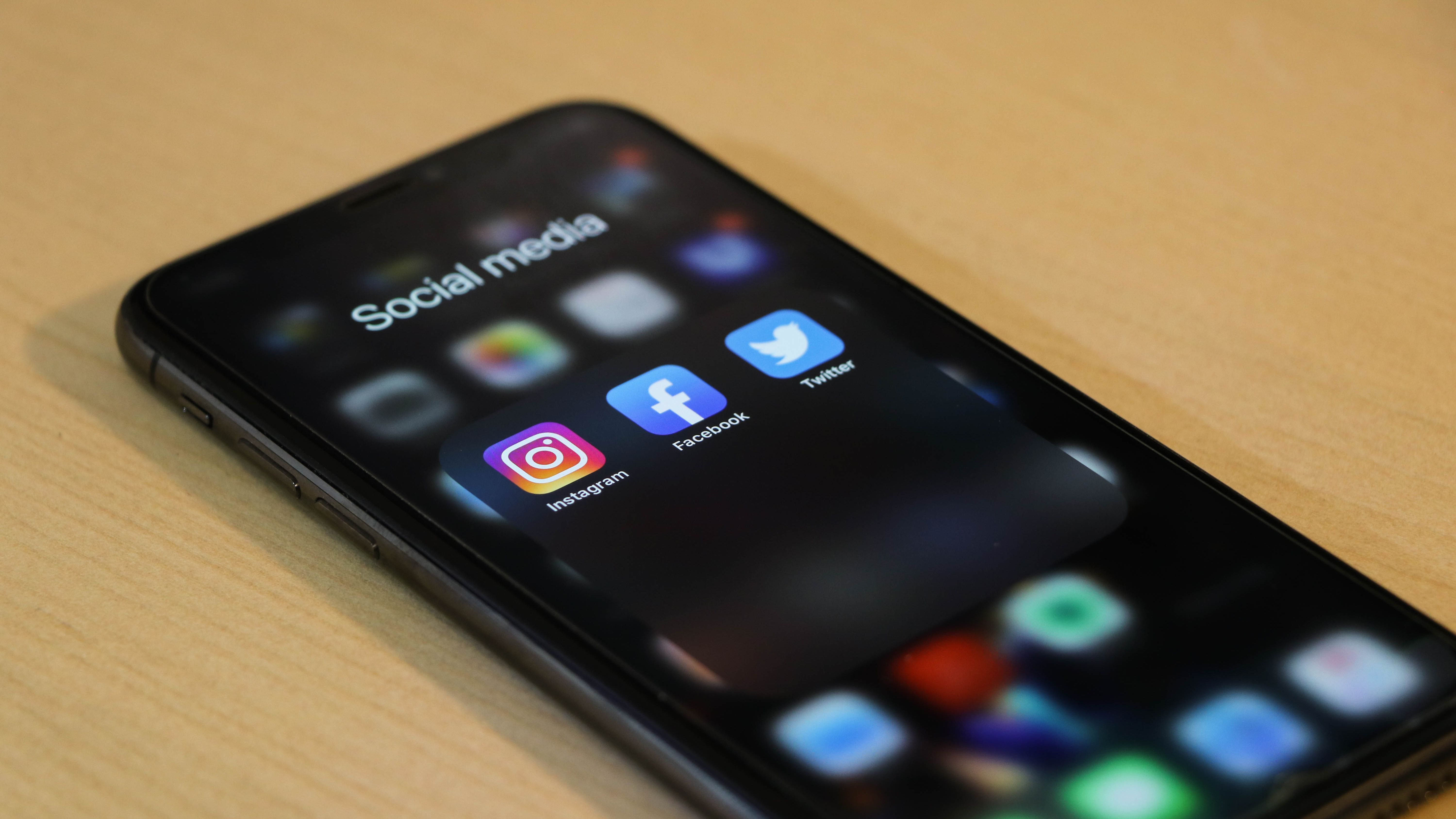 Agora você já pode instalar o Android em iPhones da Apple - TecMundo