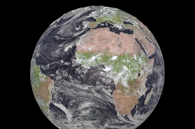 Imagem da Terra capturada pelo satélite Meteosat-11. A nova geração promete um monitoramento ainda mais rápido e preciso do globo terrestre (Imagem: EUMETSAT/ESA/Wikimedia Commons)