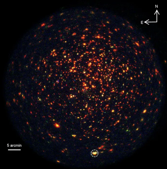 Imagem do aglomerado aberto NGC 2516, com a variável cataclísmica em destaque no círculo (Imagem: Reprodução/Samet Ok et al.)