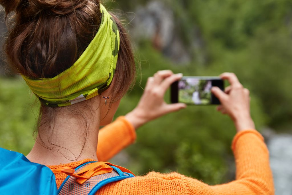 Pense na composição para obter fotos interessantes e atraentes (Imagem: wayhomestudio/Freepik)