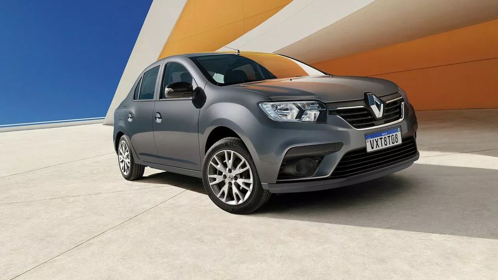 Renault Logan visto de frente