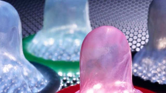 Estúdio de filmes pornôs removerá preservativos digitalmente