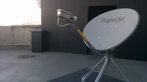 Hughes lança banda larga via satélite no Brasil com planos a partir de R$ 249