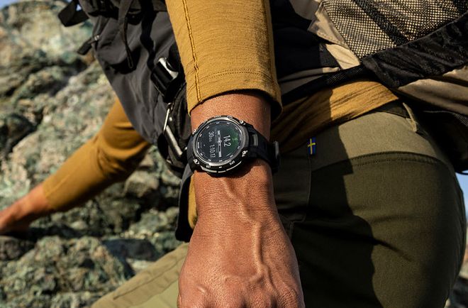 Garmin Instinct Crossover AMOLED