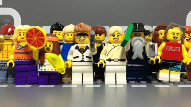Personagens de 'Avenida Brasil' se transformam em bonecos de LEGO