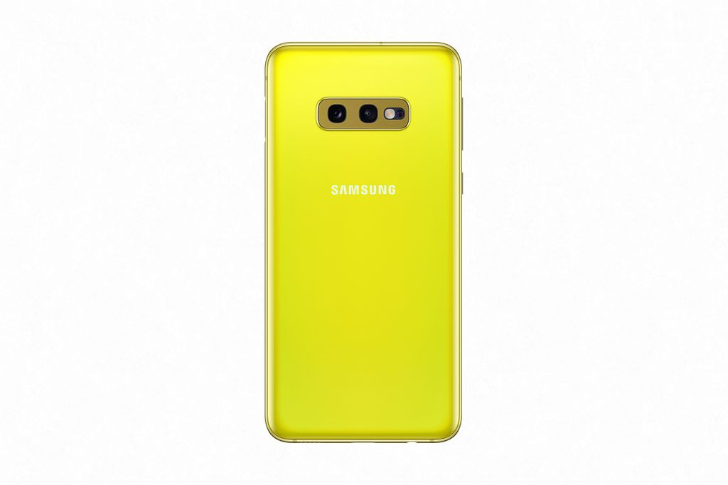Galaxy S10e também se destaca por trazer cores diferentes (Foto: Divulgação/Samsung)