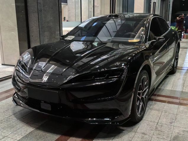 BYD YangWang U7