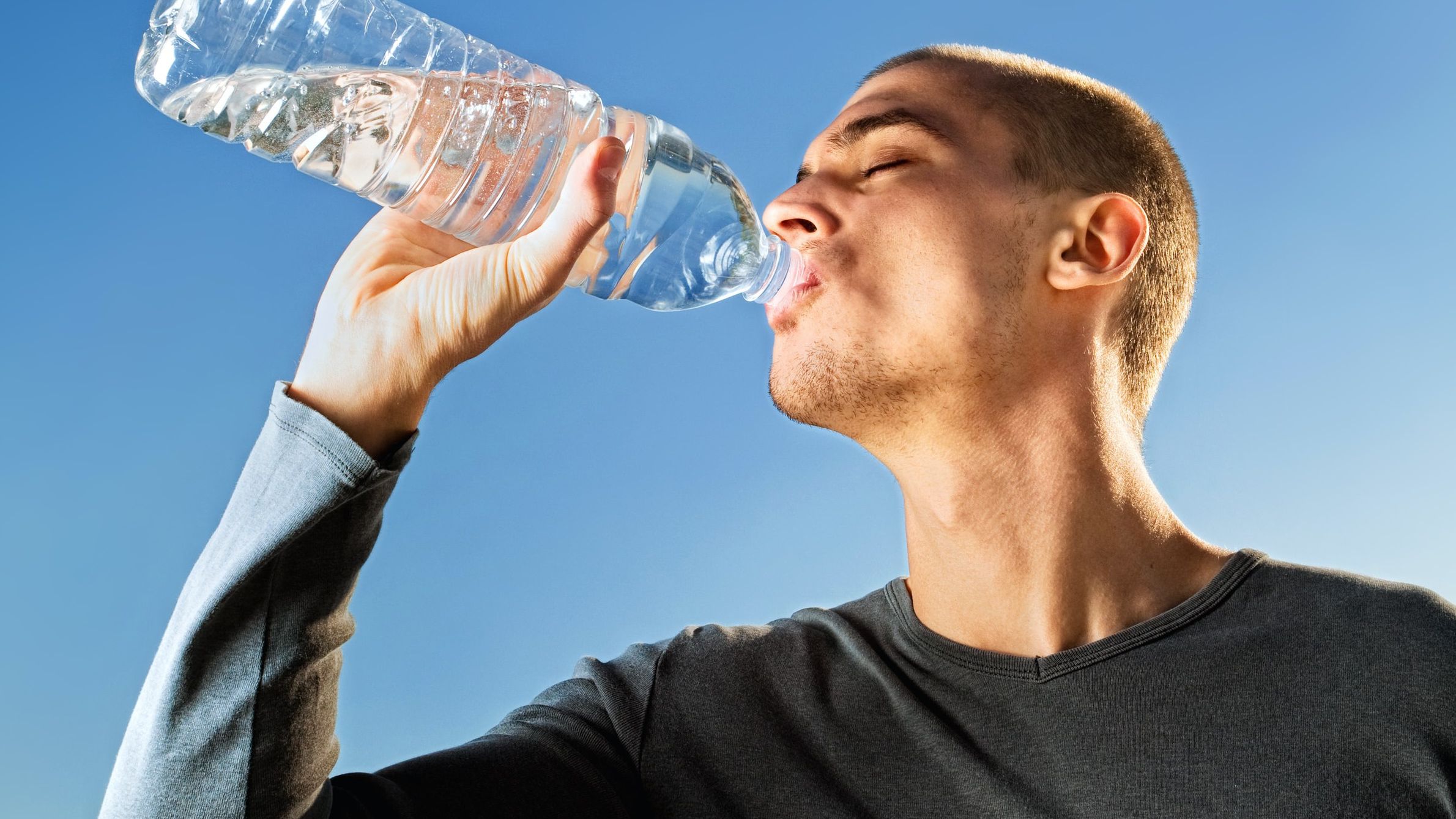 Quanto tempo uma pessoa consegue sobreviver sem beber água? - Canaltech