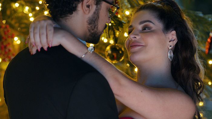 Um Natal Cheio de Graça | Comédia de Natal é sucesso na Netflix; conheça - Canaltech Um Natal Cheio de Graça | Comédia de Natal é sucesso na Netflix; conheça - Canaltech