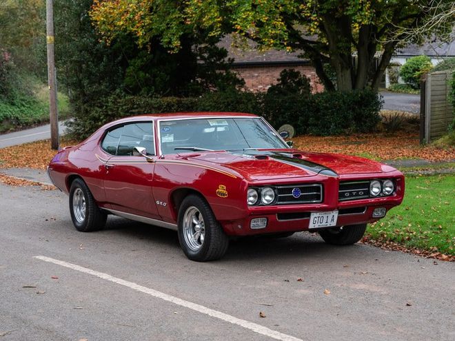 Pontiac GTO visto de frente
