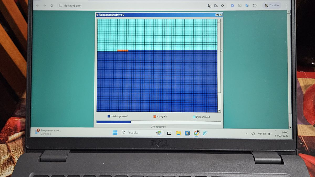 Saudades de desfragmentar o disco? Site simula ferramenta do Windows 98