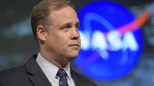 Com mudança na presidência dos EUA, administrador da NASA deve deixar o cargo