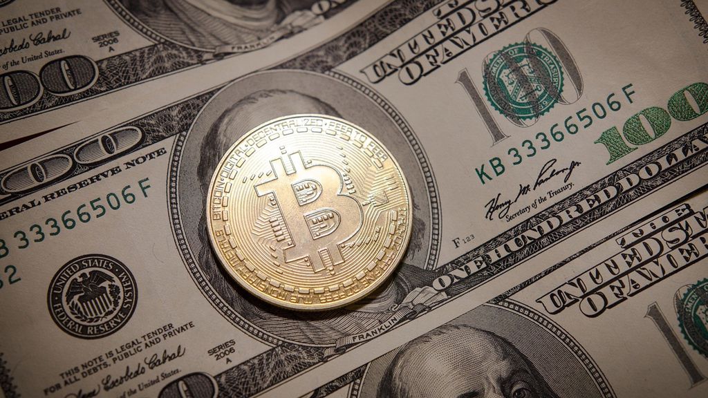 Bitcoin cai mais de 5% após novas críticas da China