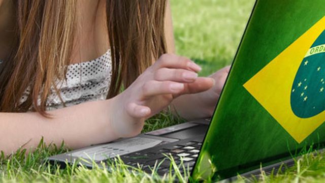 Metade da população brasileira ainda não possui acesso à Internet