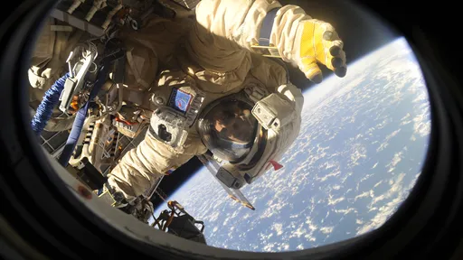A Rússia vai gravar um filme no espaço. O que podemos esperar da experiência?