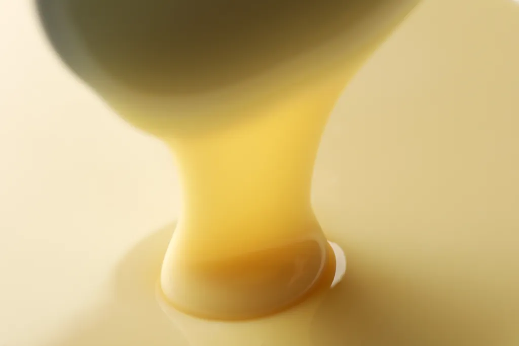 Procon-SP notifica empresas por embalagens que são semelhantes em produtos diferentes, como é o caso do leite condensado (Imagem: AtlasComposer/Envato)