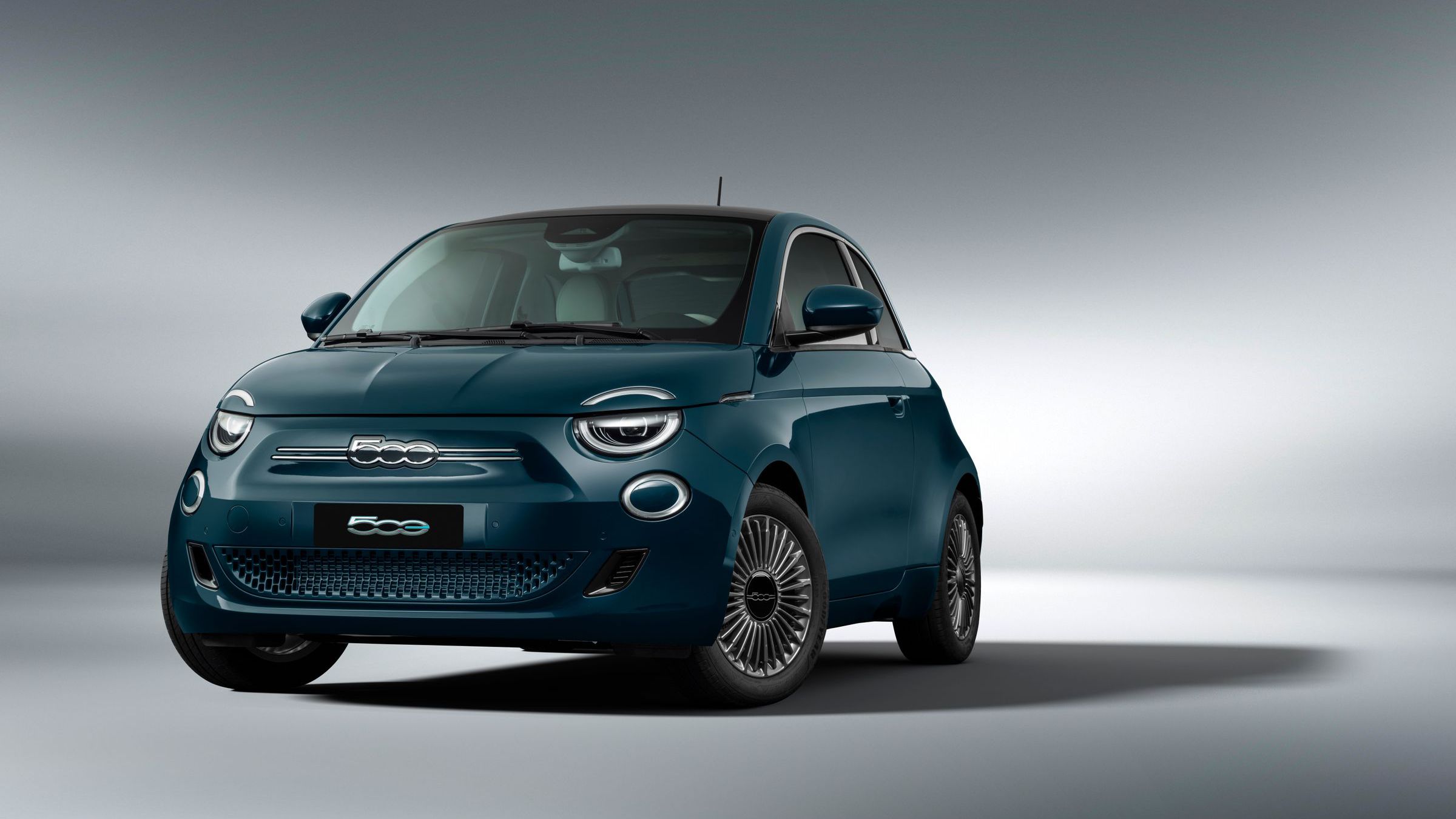 Fiat 500 elétrico chega ao Brasil no segundo semestre de 2020