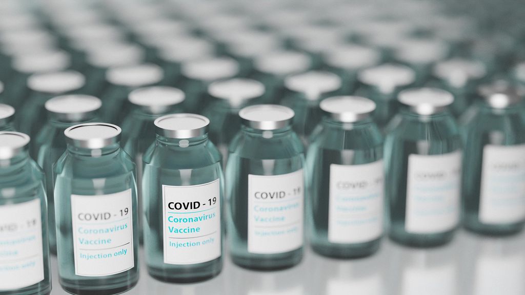A vacina da Oxford contra a COVID-19 foi batizada de AZD1222; 15 milhões de doses serão entregues ao PNI, do Ministério da Saúde (Imagem: Torstensimon/Pixabay)