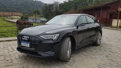 Audi e-Tron: passamos um dia com o primeiro SUV 100% elétrico da marca