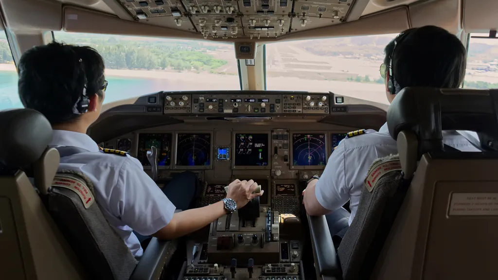 Piloto, co-piloto e engenheiro ficaram no voo até os momentos finais (Imagem: Skwee/Envato/CC)