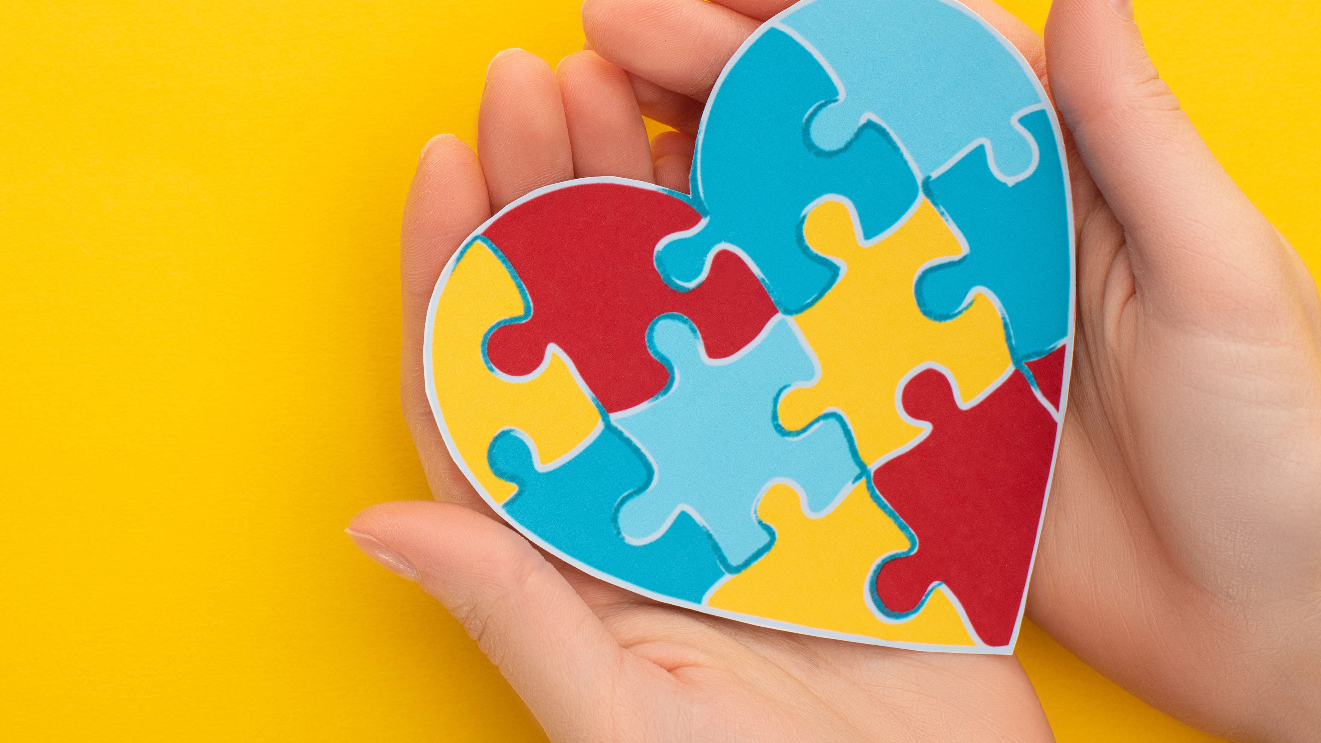Dia Mundial do Orgulho Autista: conheça os diferentes sinais da condição