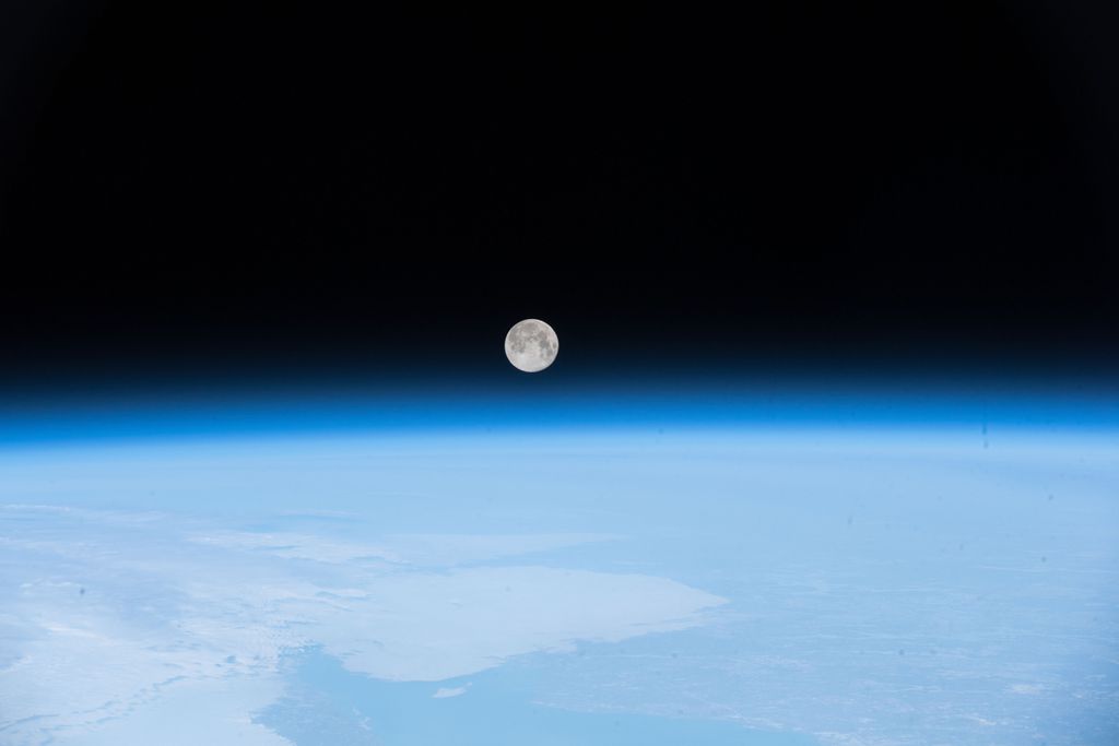 Gravidade da Lua é responsável, em grande parte, pelo movimento das marés (Foto: NASA)