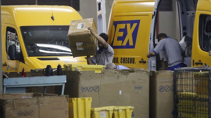 Correios fecham acordo para entregas alternativas às 'áreas restritas' de SP
