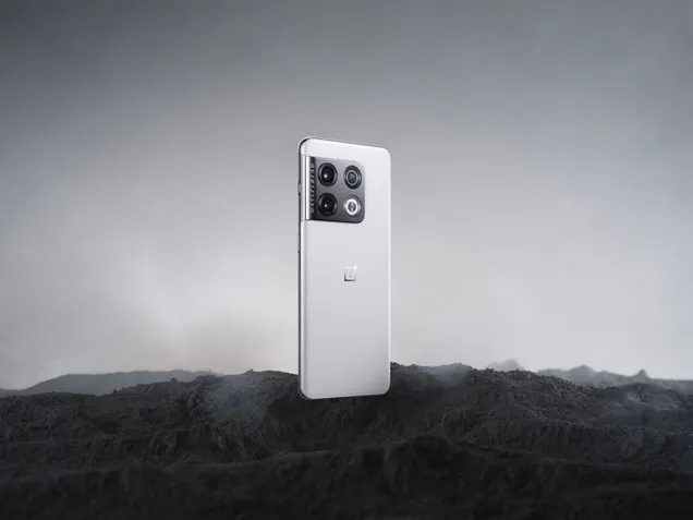 OnePlus 10 Pro Panda White