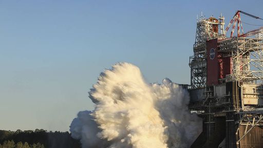 NASA explica por que encerrou prematuramente teste com motores do foguete SLS