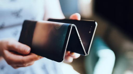 OnePlus prepara dobrável dividido em três para competir contra Samsung