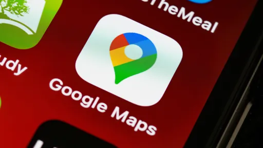 15 anos do Street View: Google Maps é atualizado com "viagem no tempo" no app