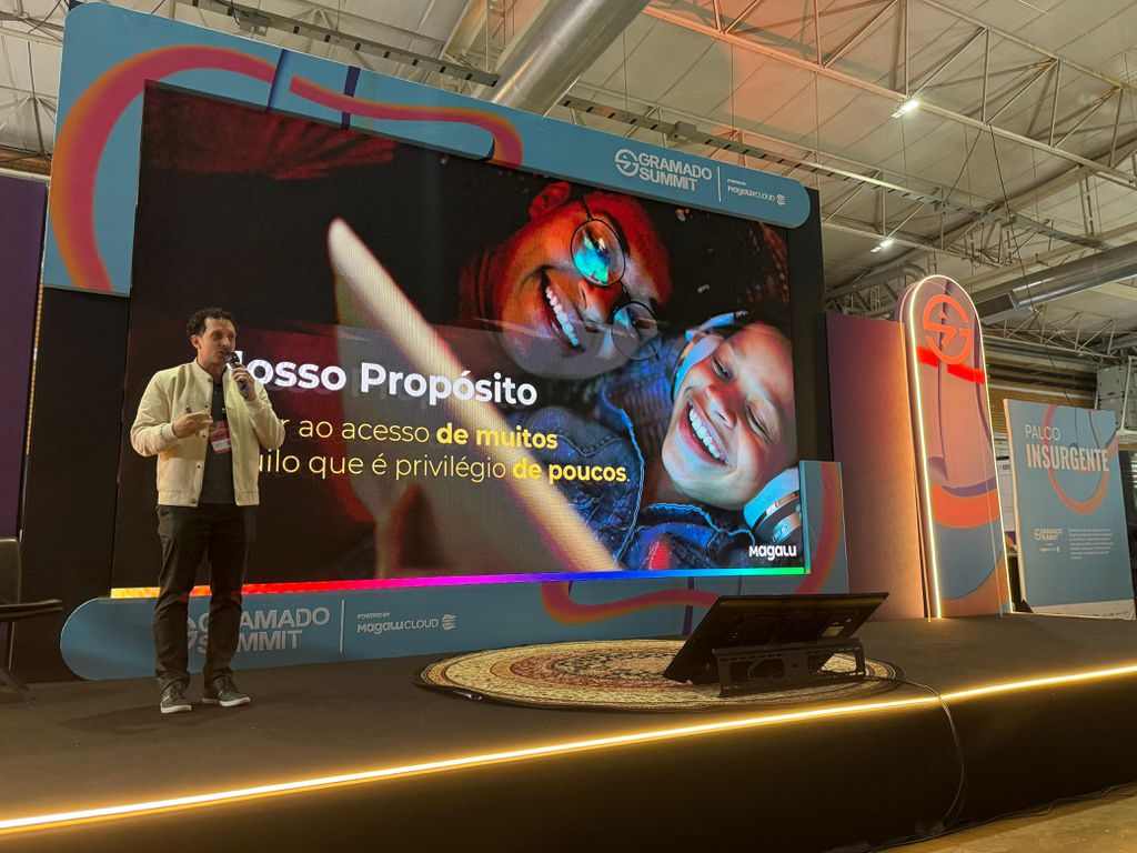 Diretor executivo do Magazine Luiza, Felipe Cohen, abordou o tema 'Omnicanalidade e o Novo Papel da Loja Física' no Gramado Summit (Imagem: Anaísa Catucci/Canaltech)