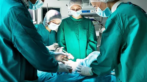 Primeiro transplante de cabeça do mundo já tem data marcada