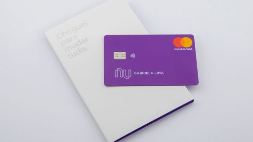 Nubank comemora marca de 10 milhões de clientes e acaba com fila de espera