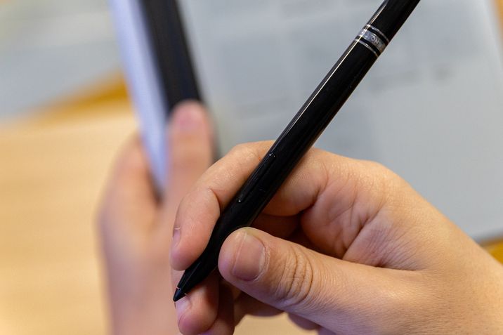 Montblanc Digital Paper (Mystic Black) + Capa de Couro Azul