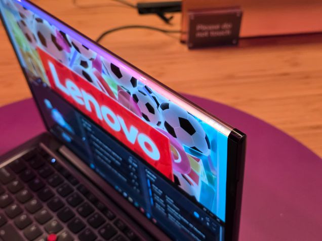 Lenovo ThinkPad Rollable XD Concept Lenovo ThinkPad Rollable XD Concept