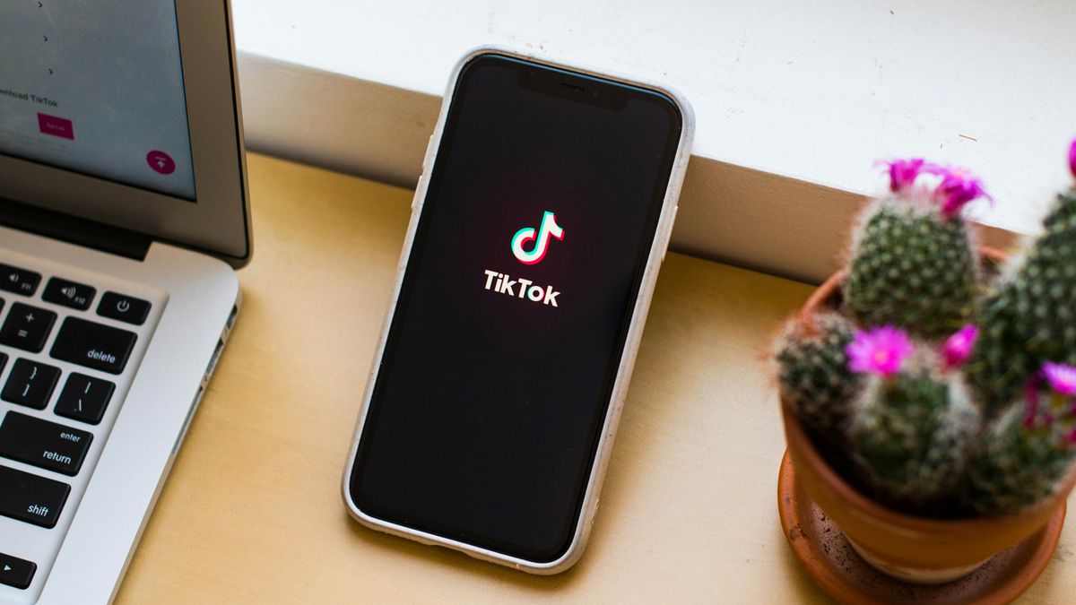 TikTok testa busca por lojas e restaurantes para competir com o Google Maps