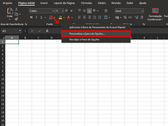 Abra o Excel, clique com o botão direito no menu superior e selecione o item indicado (Captura de tela: Matheus Bigogno)
