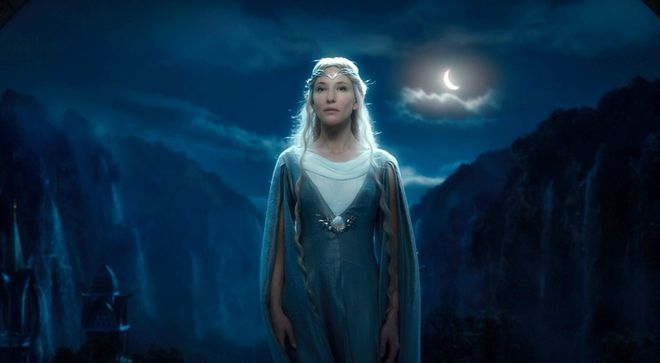 Galadriel, interpretada nos cinemas por Cate Blanchett, voltará na pele de Morfydd Clark