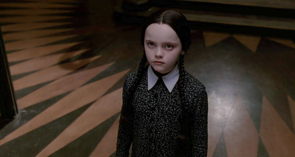 Christina Ricci como Wandinha em A Família Addams (Imagem: Reprodução/Paramount Pictures)