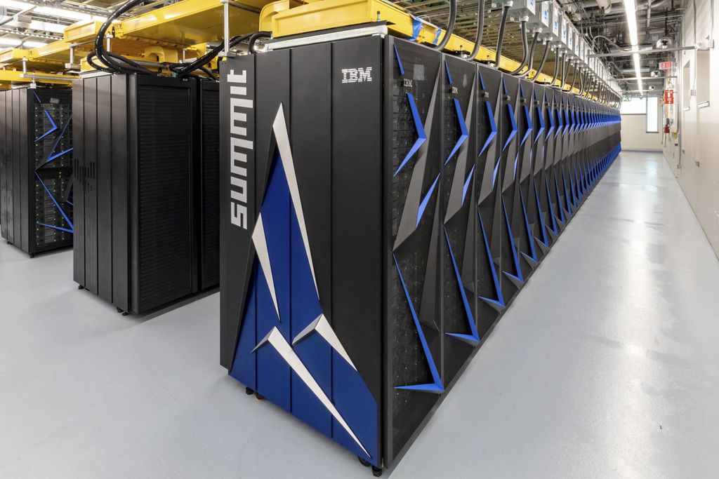 Este é o supercomputador Summit (Foto: IBM)