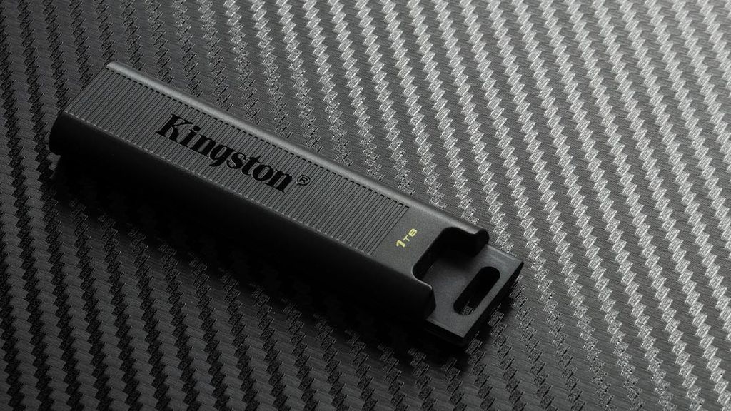 O DataTraveler Max chega em capacidades de até 1 TB com taxas de transferência de 1 GB/s (Imagem: Reprodução/Kingston)