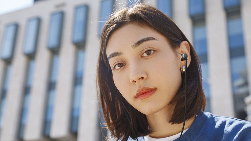 JBL - Auricolari In-Ear TUNE 310C-Blu JBL - Auricolari In-Ear TUNE 310C-Blu