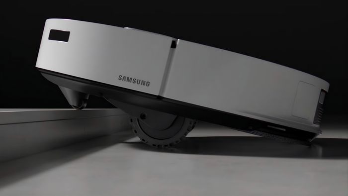 Robô "Ultra" da Samsung usa vapor de 100°C e IA para limpar o chão