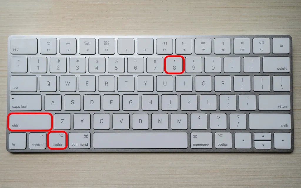 Faça a combinação indicada para colocar o símbolo de grau no Mac (Imagem: Clay Banks/Unsplash)