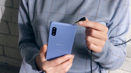 Sony Xperia 10 III entra em pré-venda e oferece headphones de brinde