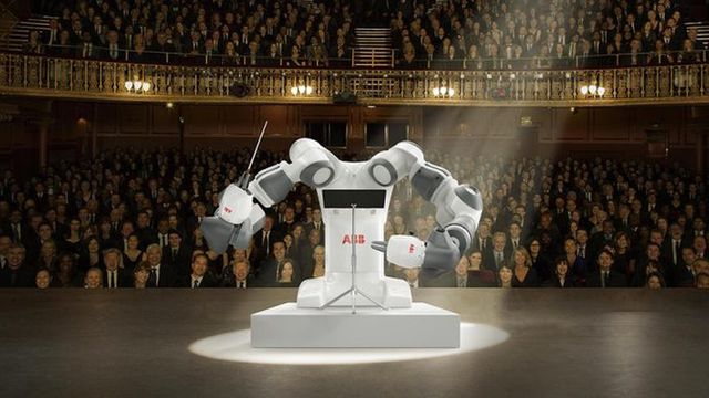 Orquestra com Andrea Bocelli será regida por robô na Itália